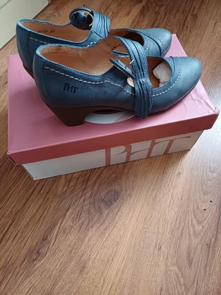 Zapatos piel.