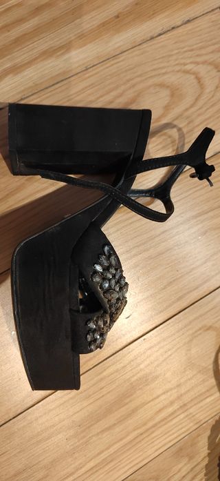 Zapatos zara