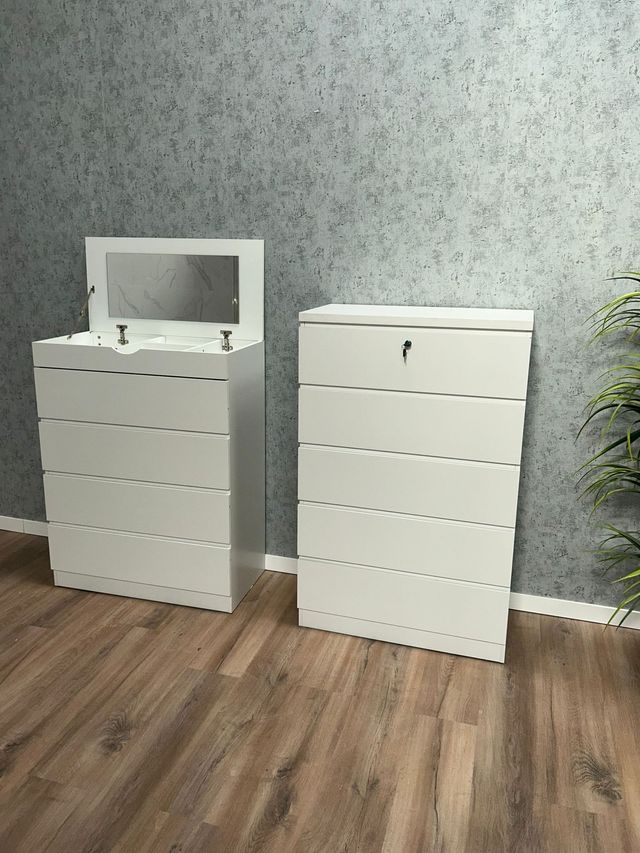 CONJUNTO DE COMODAS CAJONERAS CON ESPEJO BLANCAS