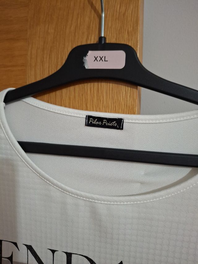 Camiseta pilar prieto L