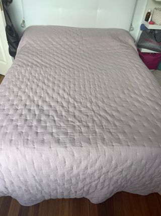 Colcha o Funda nordica lila cama 90 o 135