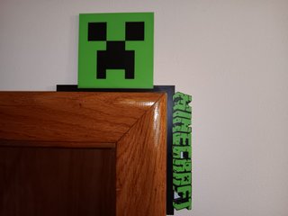 decoración de puerta estilo minecraft