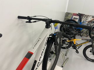 BICI MTB XC MONDRAKER F-PODIUM CARBON R 2024 TEST