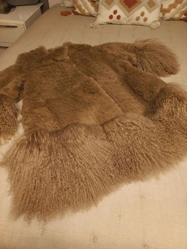 Abrigo de piel de conejo rasurado