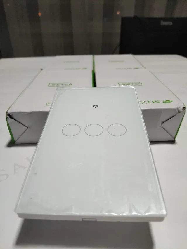 4 Interruptores Táctiles Inteligentes de pared