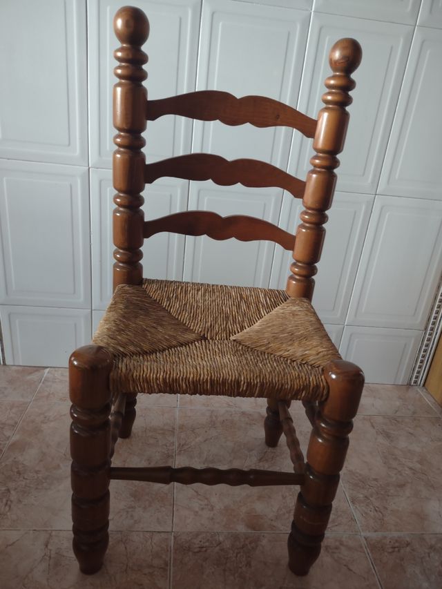 Sillas madera maciza