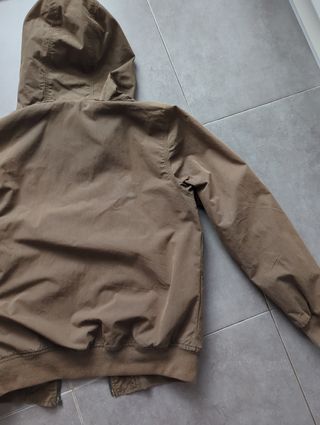 Cazadora cortavientos