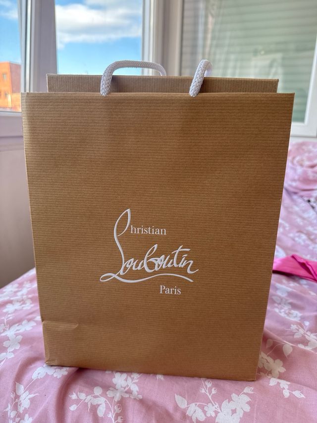 Cristian loubotin con caja y bolsa original