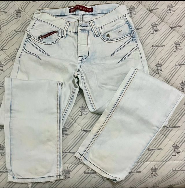 Pantalón vaquero joven. Cipo& Bexx