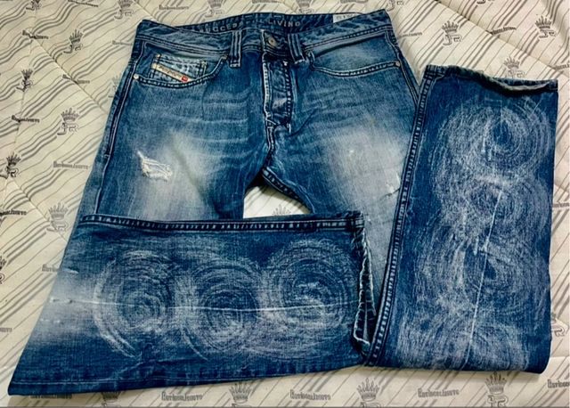 Pantalón vaquero joven. DIÉSEL