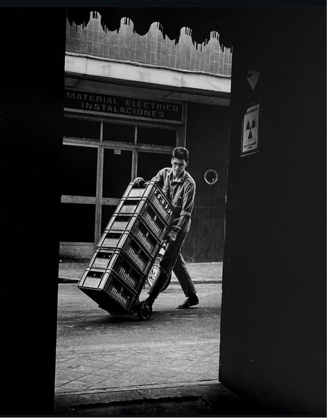 El repartidor de la mahou
Javier Alvarez 1989
