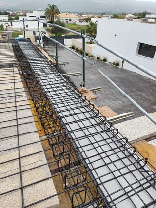 Oficial albañil alicatados reformas