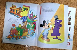 ABC Disney (Álbumes Disney) (Spanish Edition)