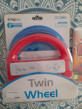 PRECINTADO.Juego wii-U:Mad Tracks+2 Volantes NUEVO