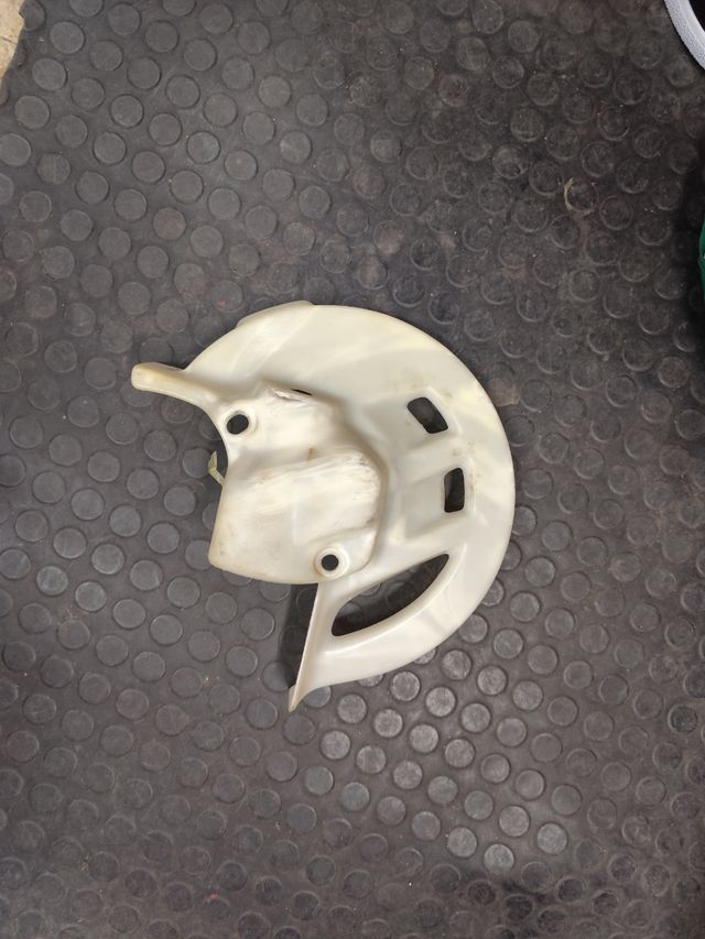 Protector disco freno honda cr