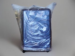 1 Maleta Mediana 20 kg Nueva Azul 30€