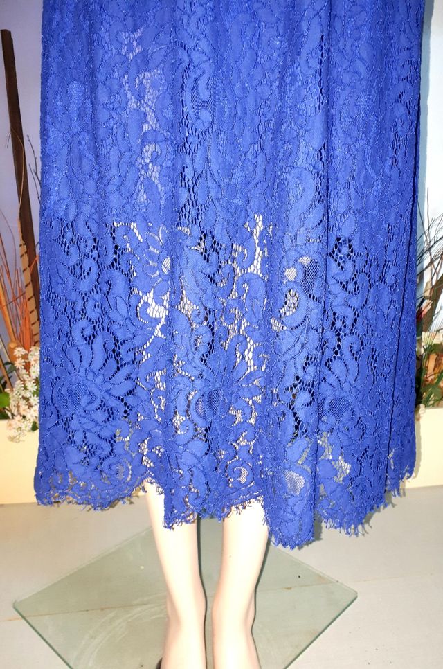 Vestido de renda bonito e elegante