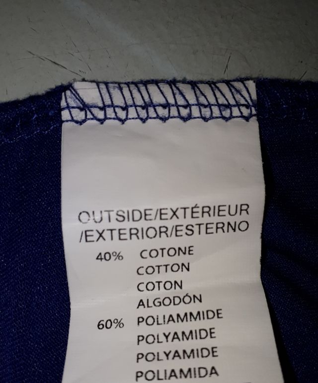 Vestido de renda bonito e elegante