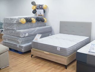 Canapés abatibles: madera y polipiel