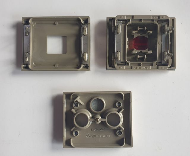 Niessen Olas Arena. (Marcos e tampas)