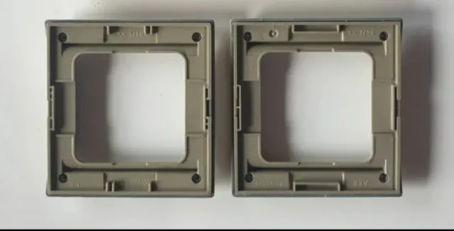 Niessen Olas Arena. (Marcos e tampas)