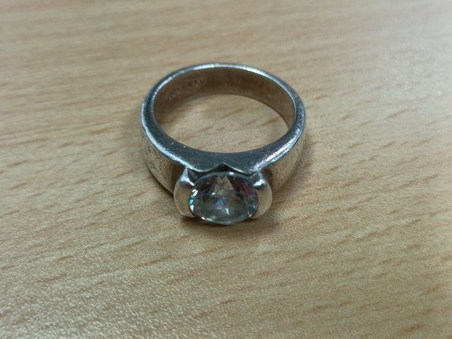 Anillo de plata de Ley