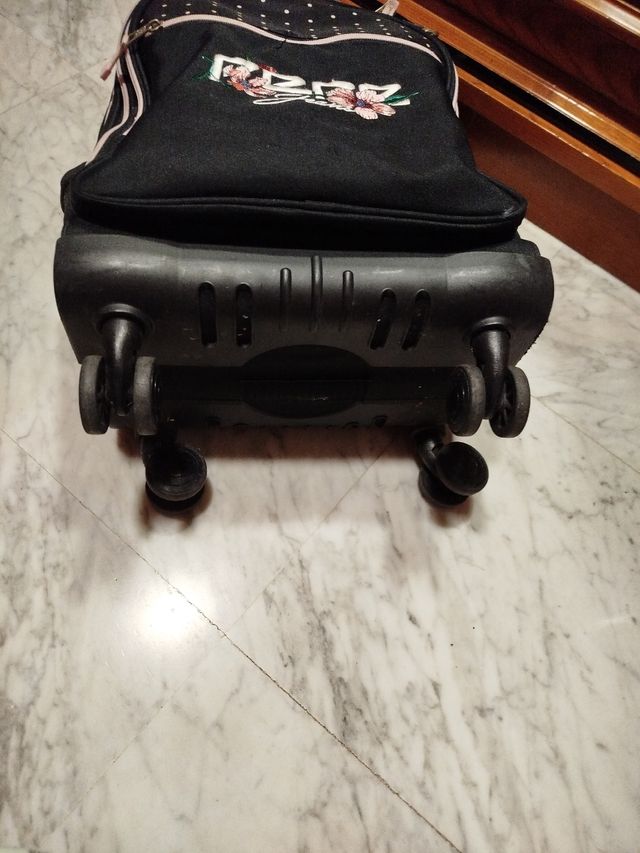 Mochila 4 ruedas pepe jeans