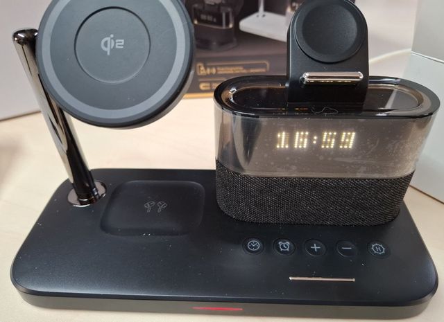 Cargador 3 en 1 Apple con reloj RGB