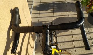 Bici carretera Focus Cayo Shimano di 2 12v