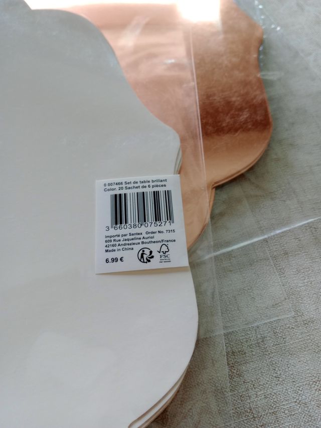 Porta platos decorativos.