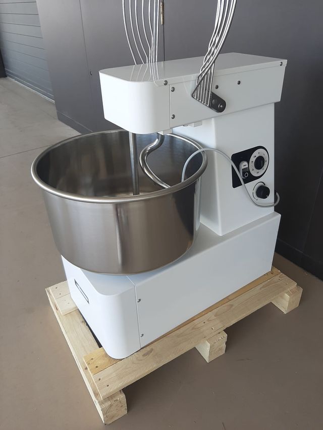 AMASADORA PARA 42 KG DE MASA TOTAL