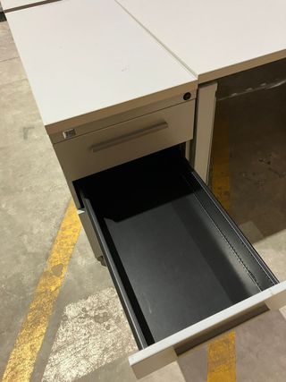 Mesa coworking JG GROUP color gris con cajoneras