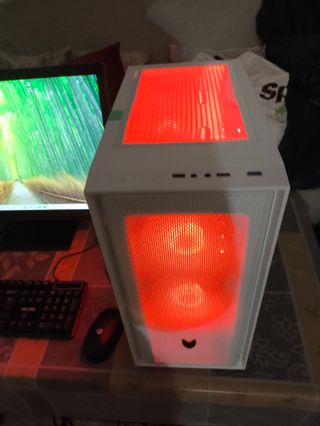 EQUIPO GAMMER LED CORE I5 SSD W11 16GB MONITOR 23