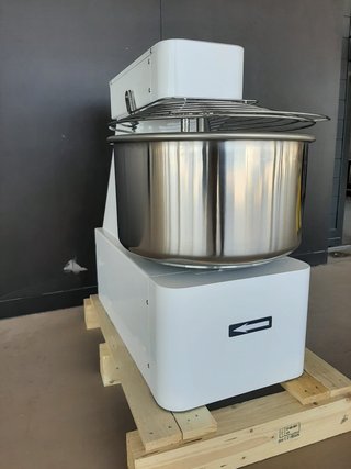 AMASADORA PARA 42 KG DE MASA TOTAL