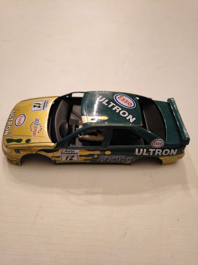 Scalextric: carrocería Peugeot SRS 2