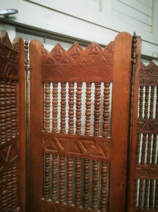 Antiguo biombo madera. Hrande