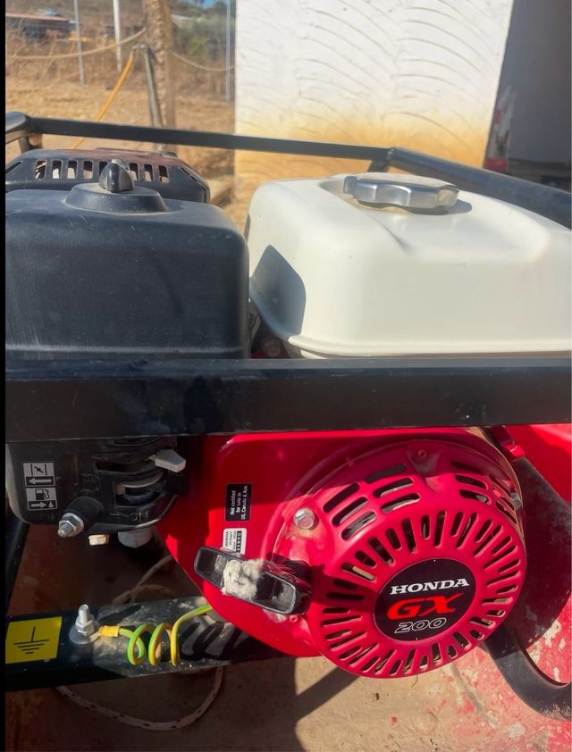 MOTOR HONDA GX-200 3KVA. 3500W