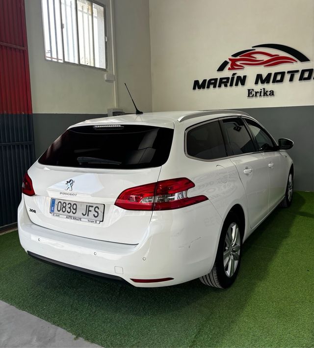 Peugeot 308 2015