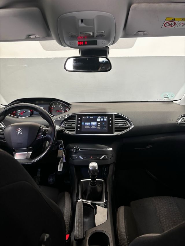 Peugeot 308 2015