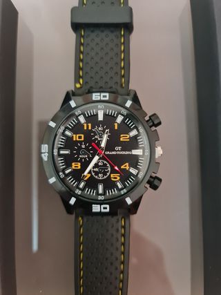 Reloj deportivo analógico sin estrenar 