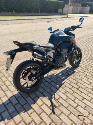 MOTO KTM DUKE 790