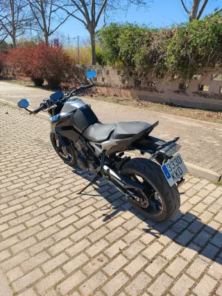 MOTO KTM DUKE 790