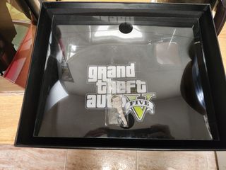 Edición coleccionista GTA V PS3 completa