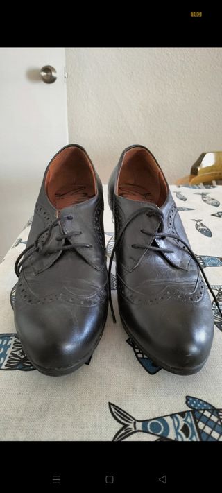 Zapatos oxford tacón 40