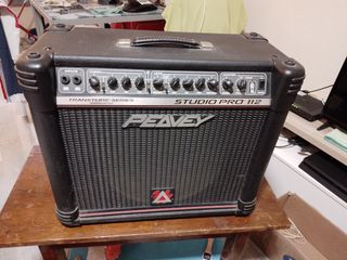Amplificador marca PEAVEY 100V se puede probar