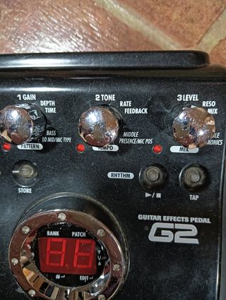 Multiefecto para guitarra o bajo