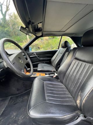 Mercedes-Benz 300ce matrícula original