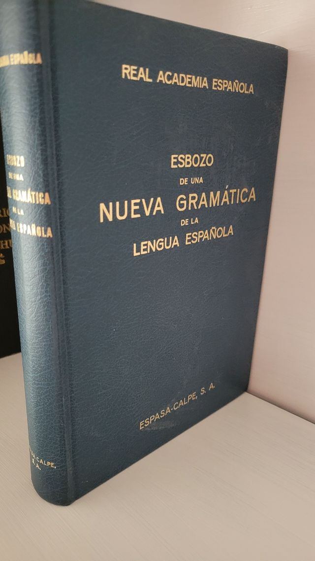 Esbozo de una nueva gramática