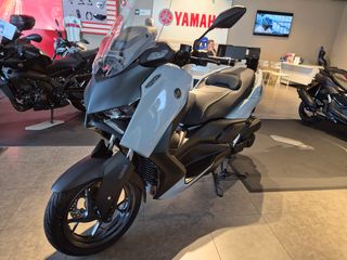Yamaha XMAX 125 TECH MAX
