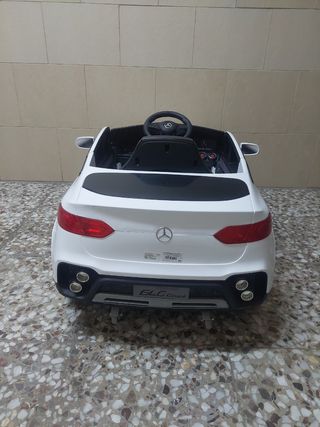 Coche eléctrico niño con luces y soni